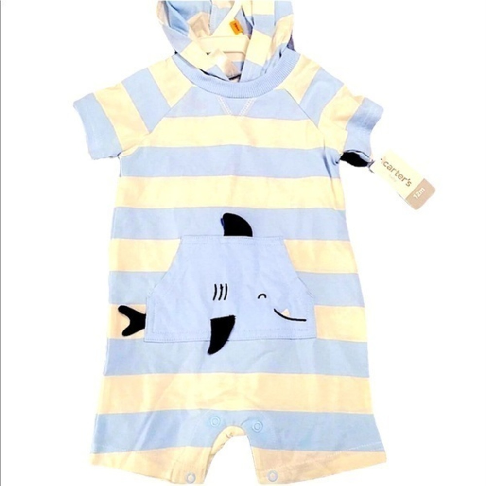 NWT Carter’s Hooded‎ Onesie